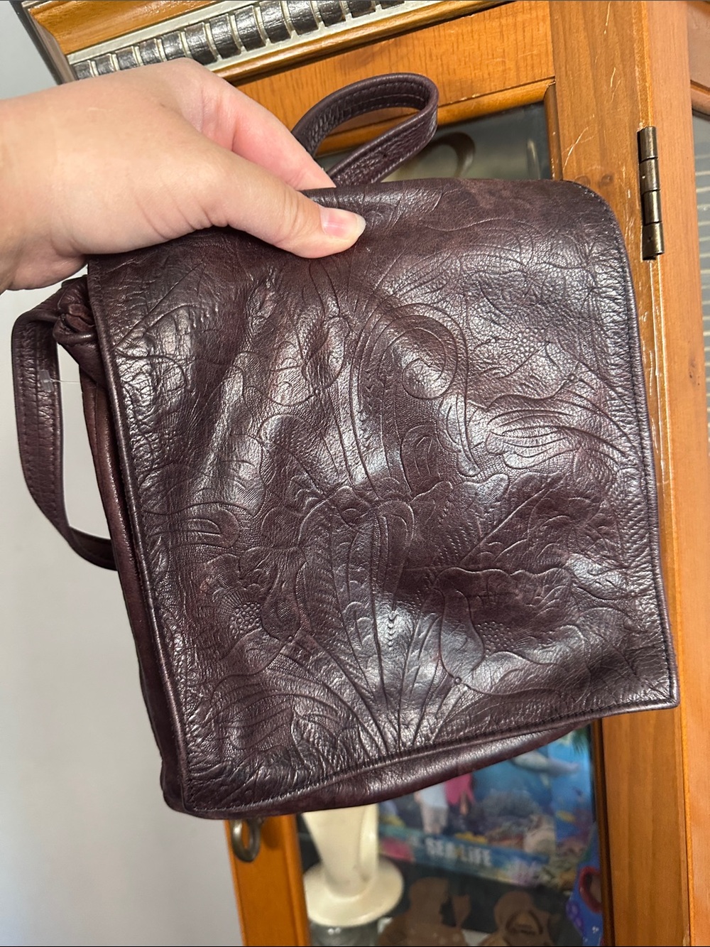 Vintage Floral Embossed Leather Messenger Bag - Dark Brown
